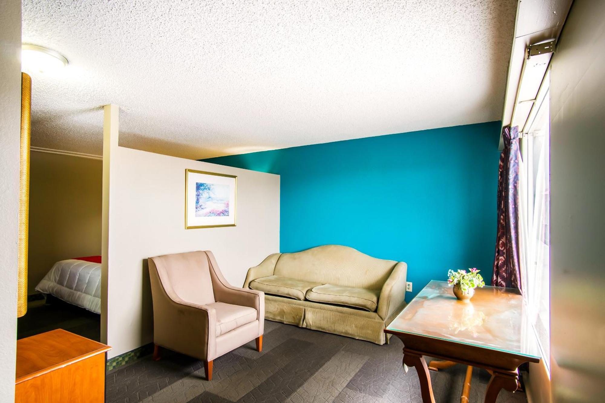 Oyo Hotel Hutchinson West 4Th Ave Dış mekan fotoğraf