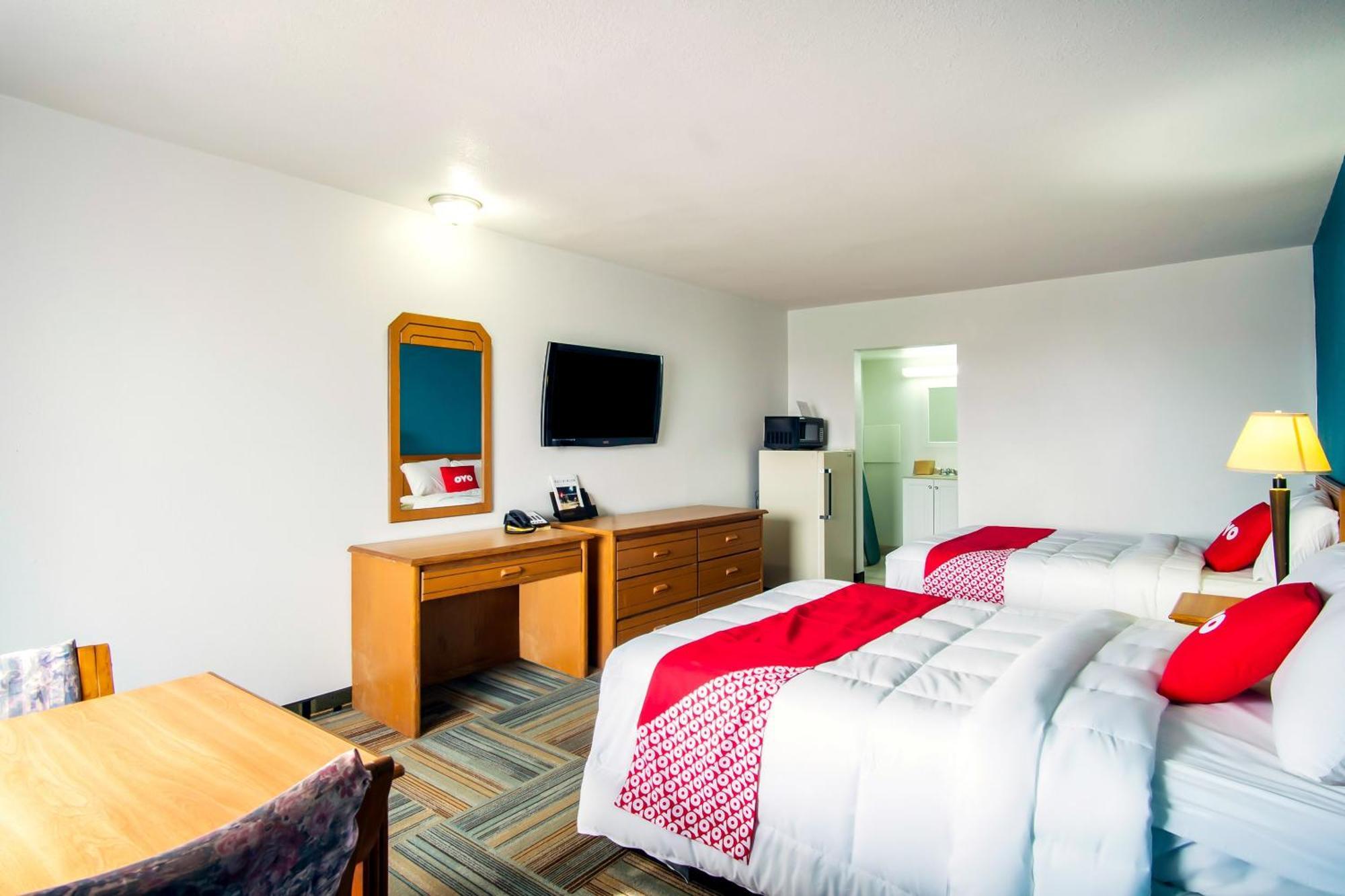 Oyo Hotel Hutchinson West 4Th Ave Dış mekan fotoğraf
