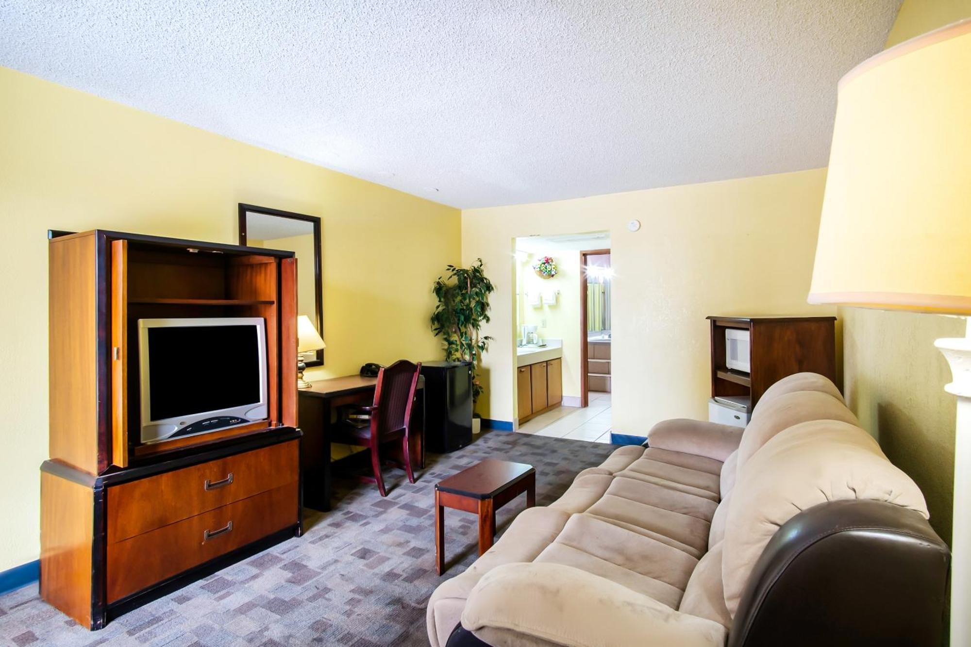 Oyo Hotel Hutchinson West 4Th Ave Dış mekan fotoğraf