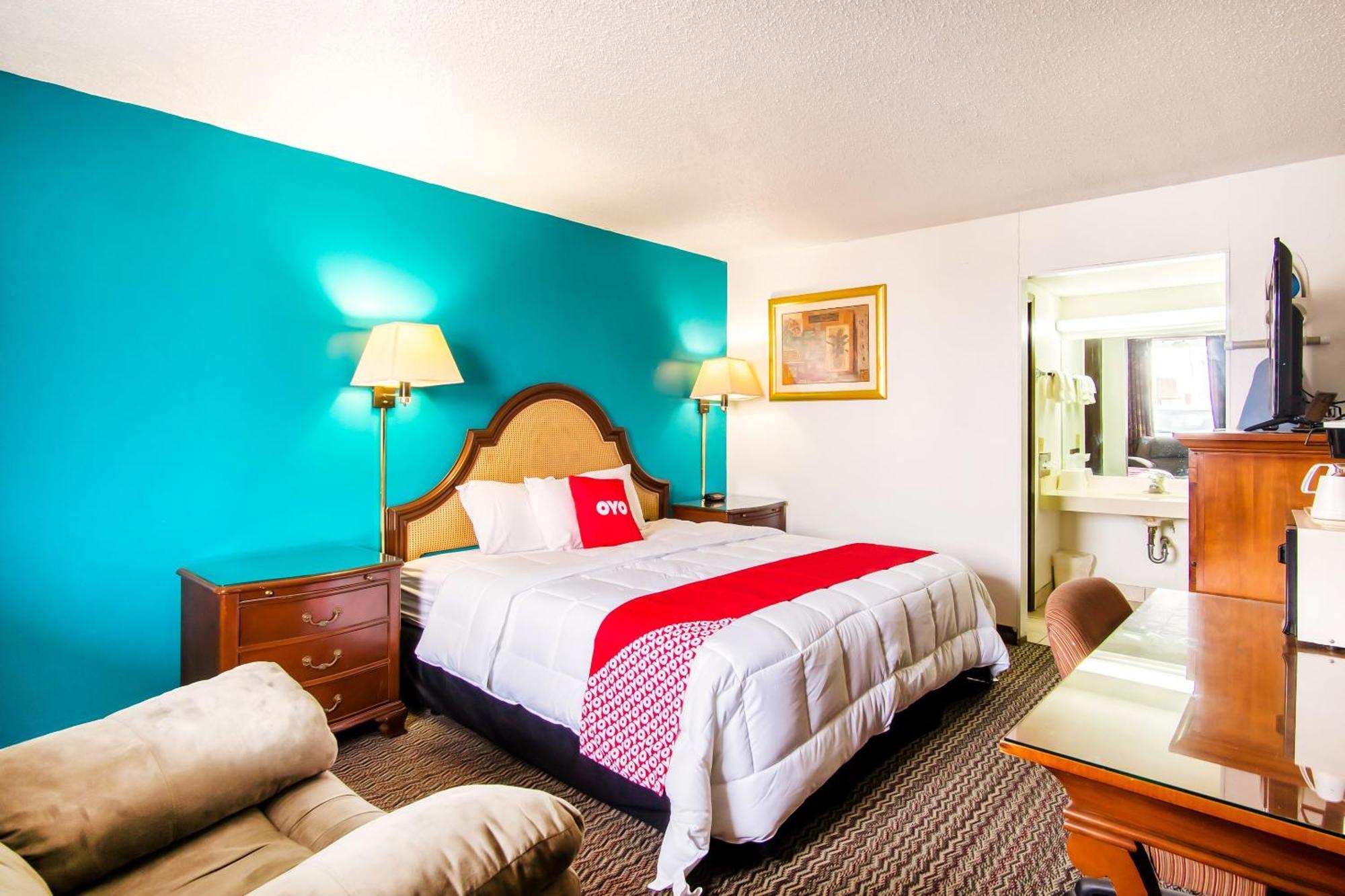 Oyo Hotel Hutchinson West 4Th Ave Dış mekan fotoğraf