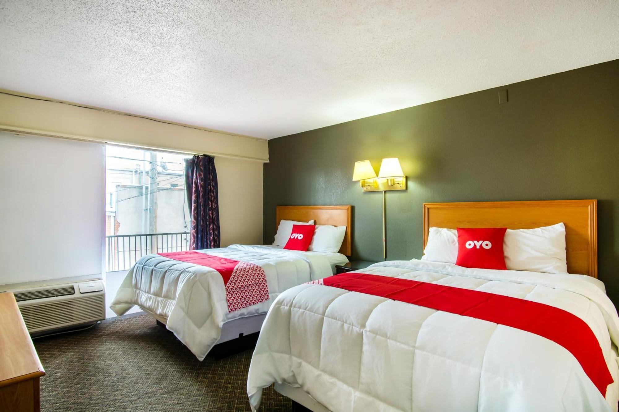 Oyo Hotel Hutchinson West 4Th Ave Dış mekan fotoğraf
