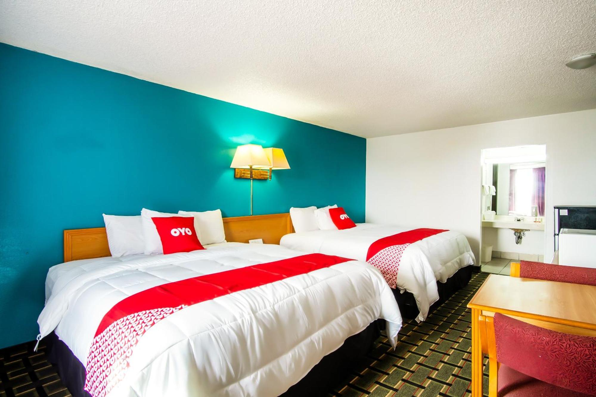 Oyo Hotel Hutchinson West 4Th Ave Dış mekan fotoğraf